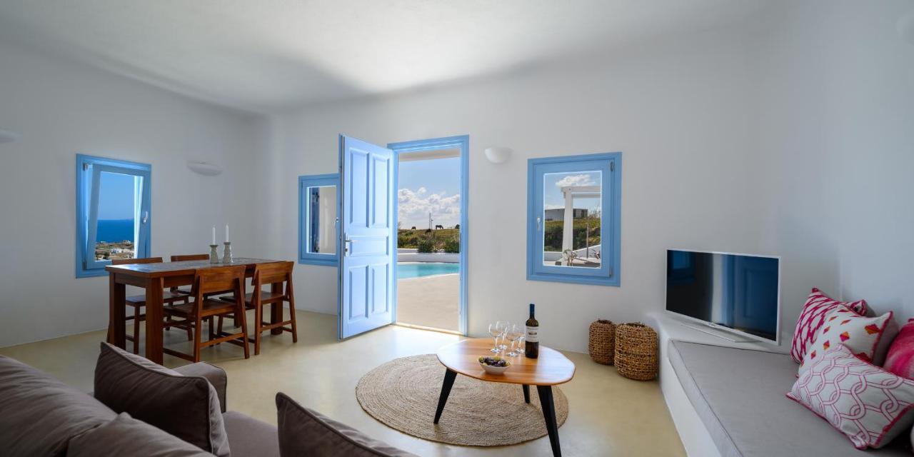 Este Luxury Suites Firá Buitenkant foto