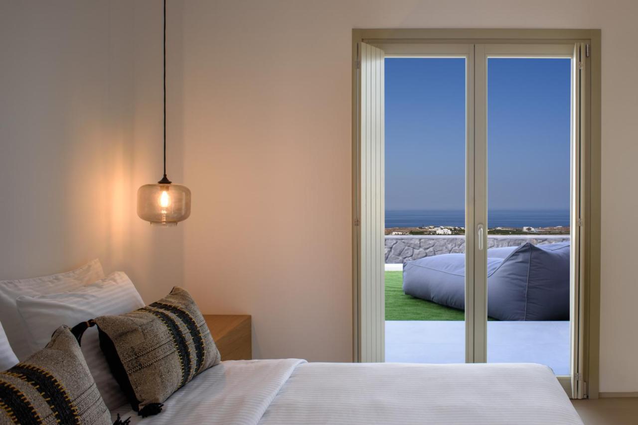 Este Luxury Suites Firá Buitenkant foto