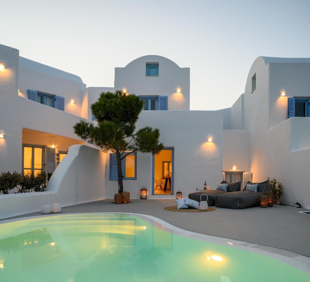 Este Luxury Suites Firá Buitenkant foto