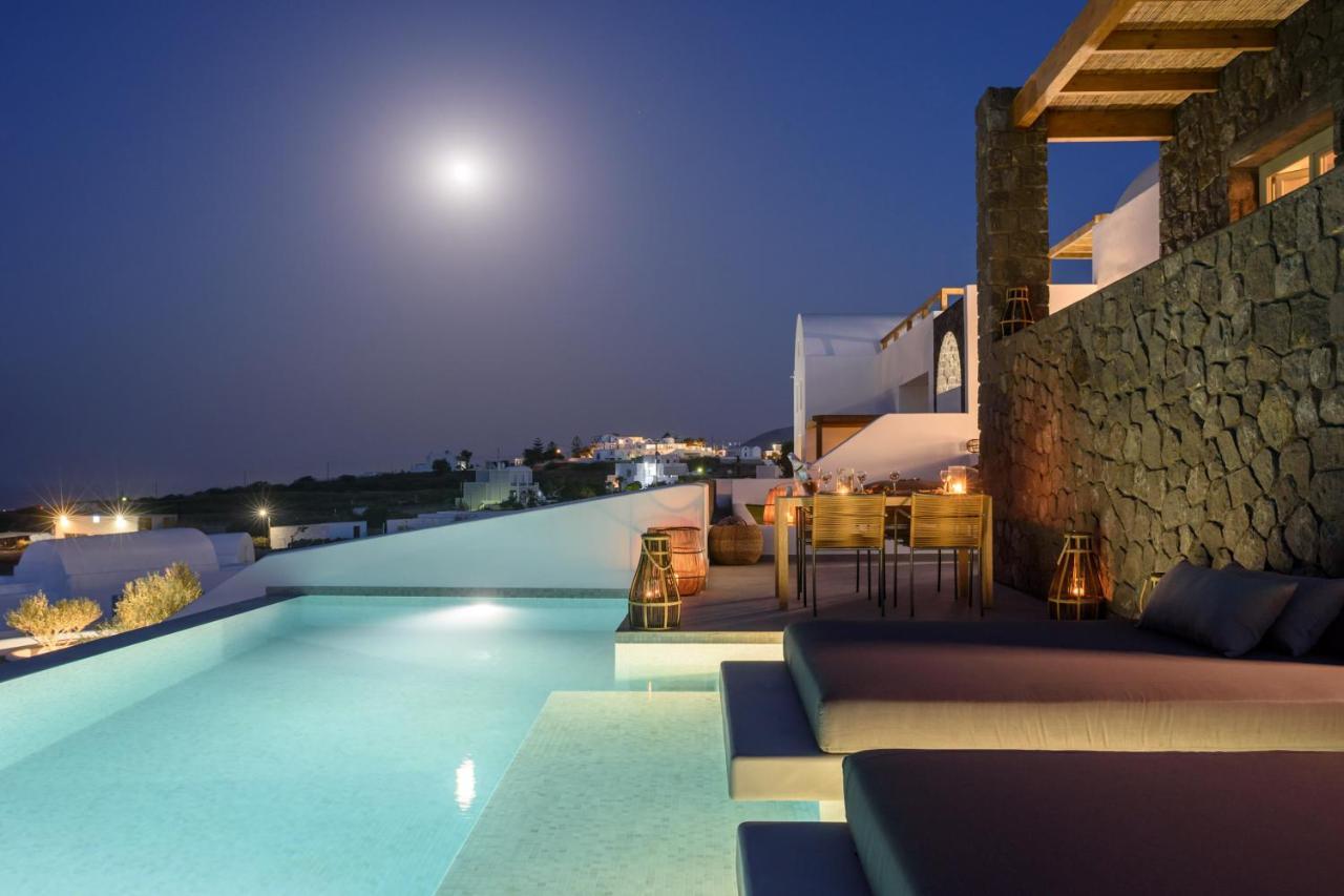 Este Luxury Suites Firá Buitenkant foto