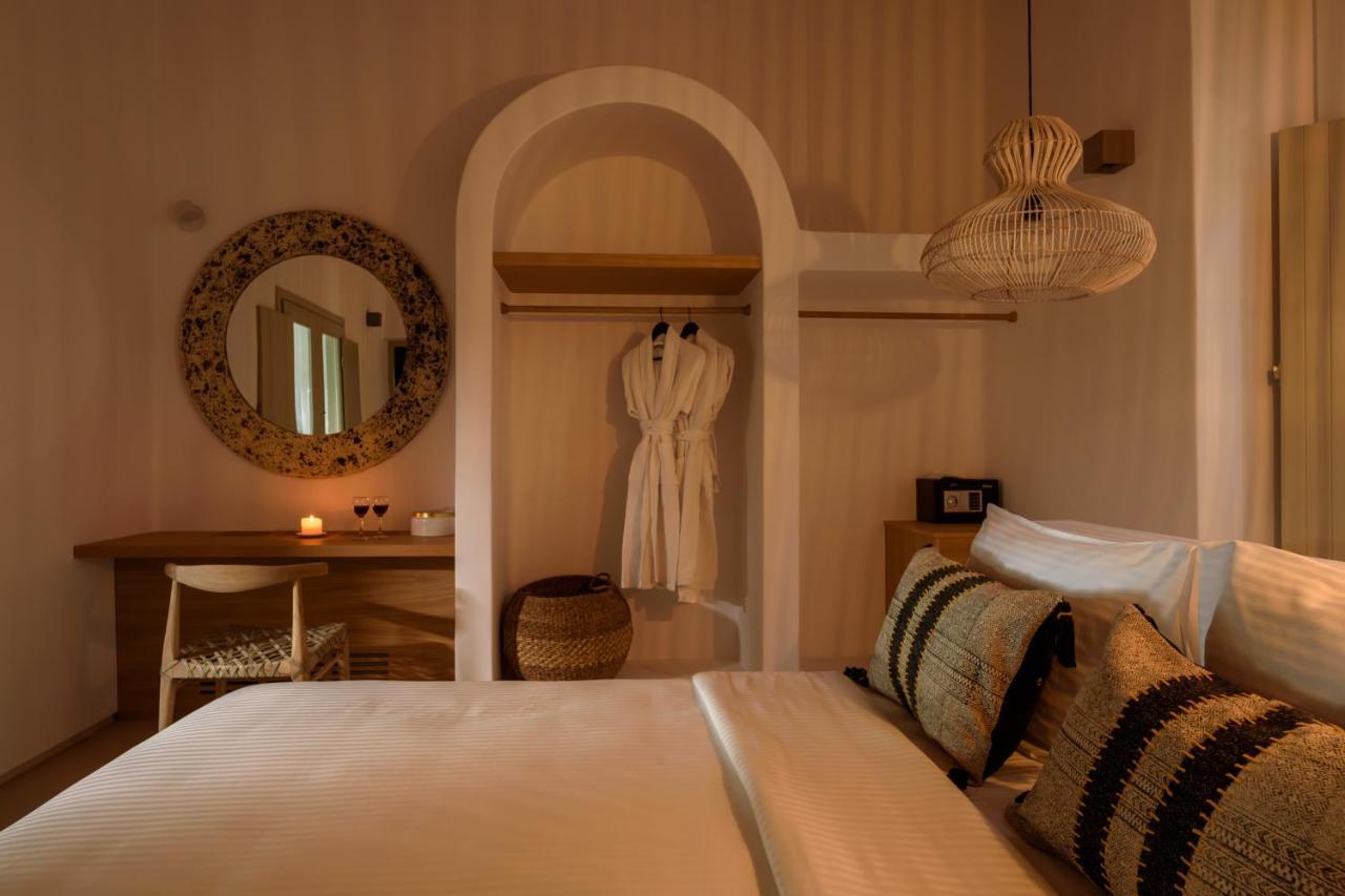 Este Luxury Suites Firá Buitenkant foto