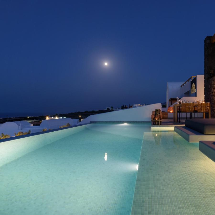 Este Luxury Suites Firá Buitenkant foto