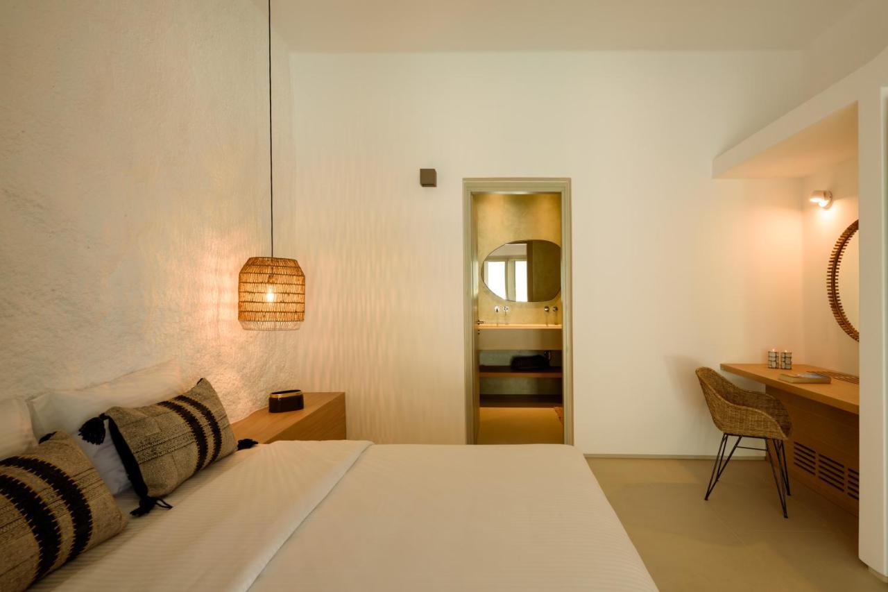 Este Luxury Suites Firá Buitenkant foto