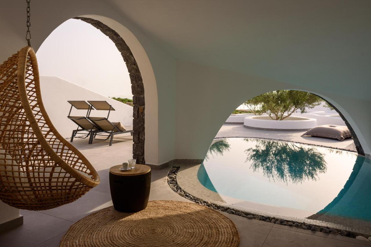 Este Luxury Suites Firá Buitenkant foto