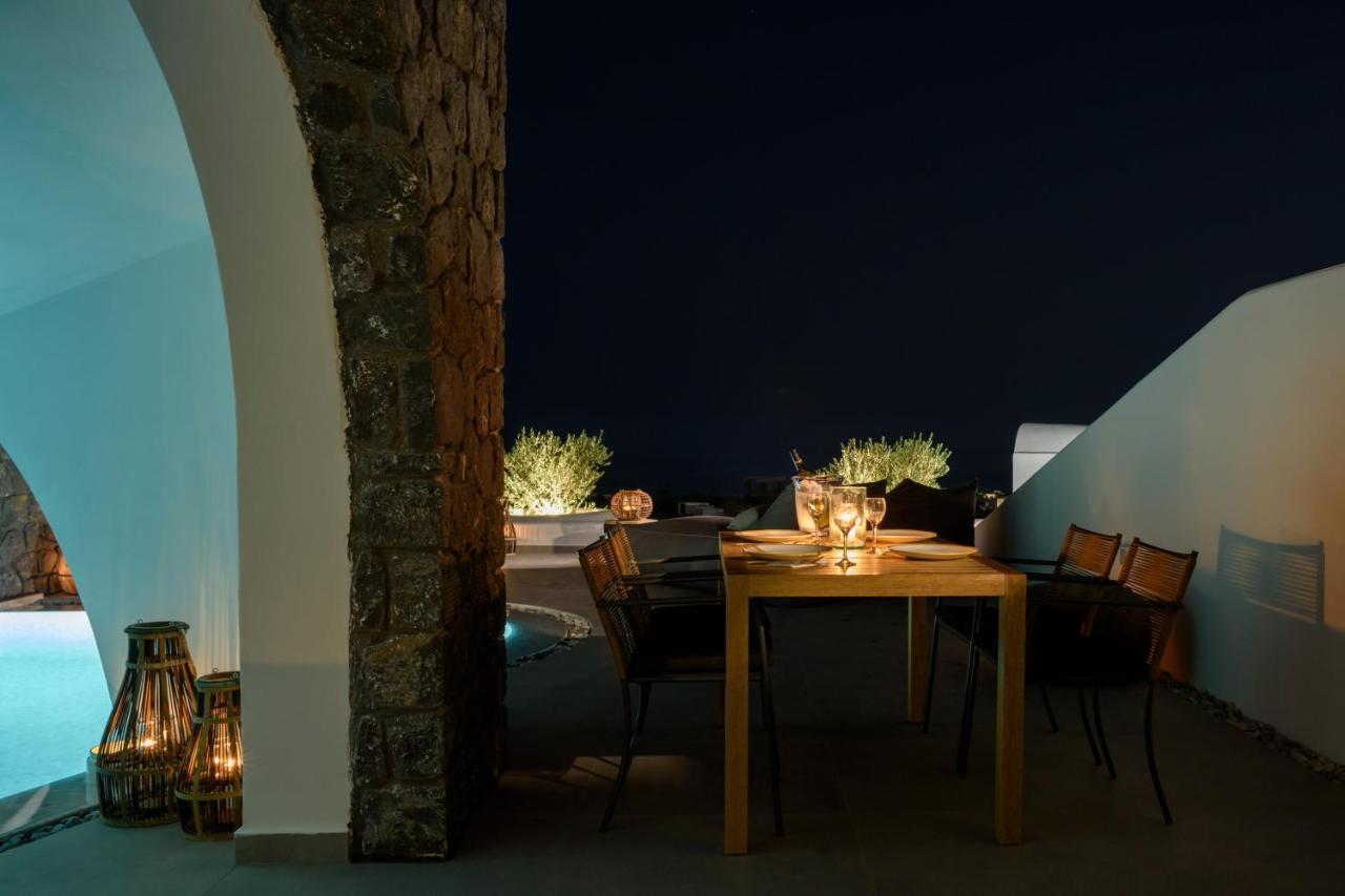 Este Luxury Suites Firá Buitenkant foto