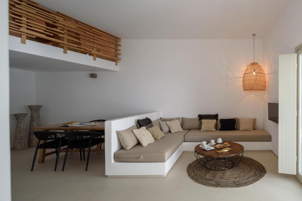 Este Luxury Suites Firá Buitenkant foto