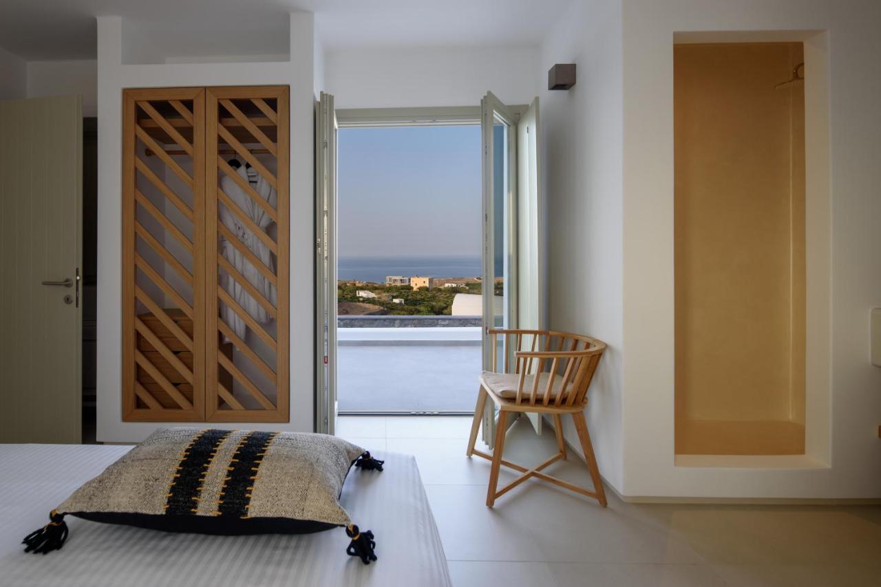 Este Luxury Suites Firá Buitenkant foto
