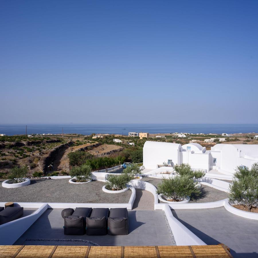 Este Luxury Suites Firá Buitenkant foto