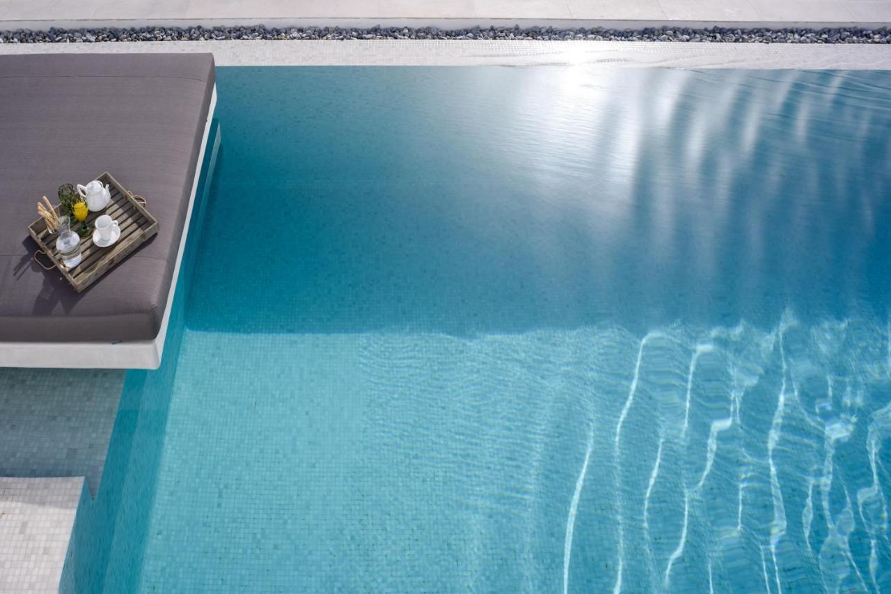Este Luxury Suites Firá Buitenkant foto
