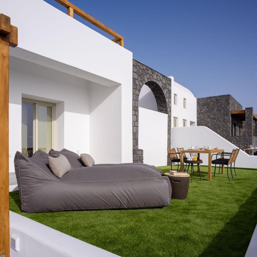 Este Luxury Suites Firá Buitenkant foto
