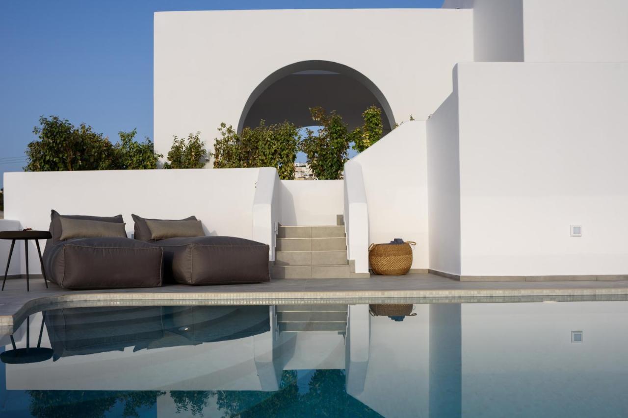 Este Luxury Suites Firá Buitenkant foto
