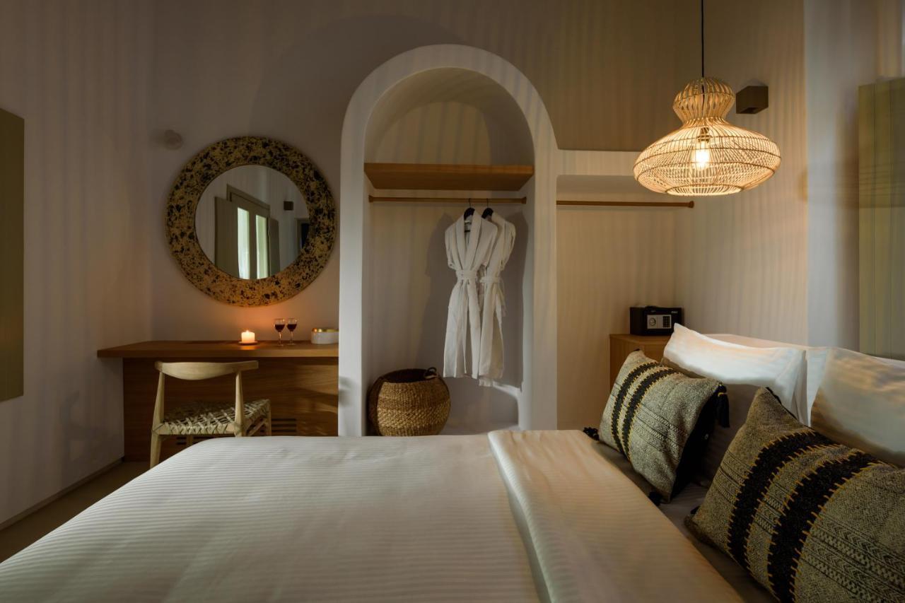 Este Luxury Suites Firá Buitenkant foto